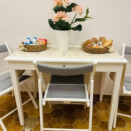 Residenza Degli Spagnoli Naples