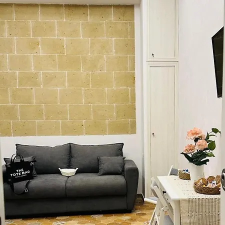 Residenza Degli Spagnoli Apartment *